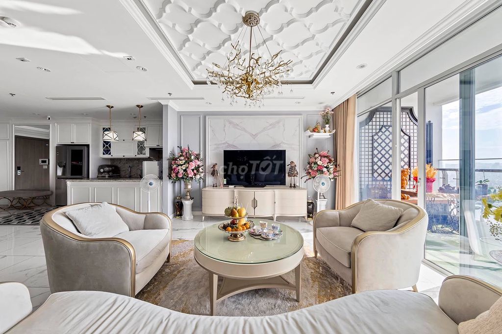 e6a0b596baa89f0e3d993e0b9fe74baa-2891134624936308099